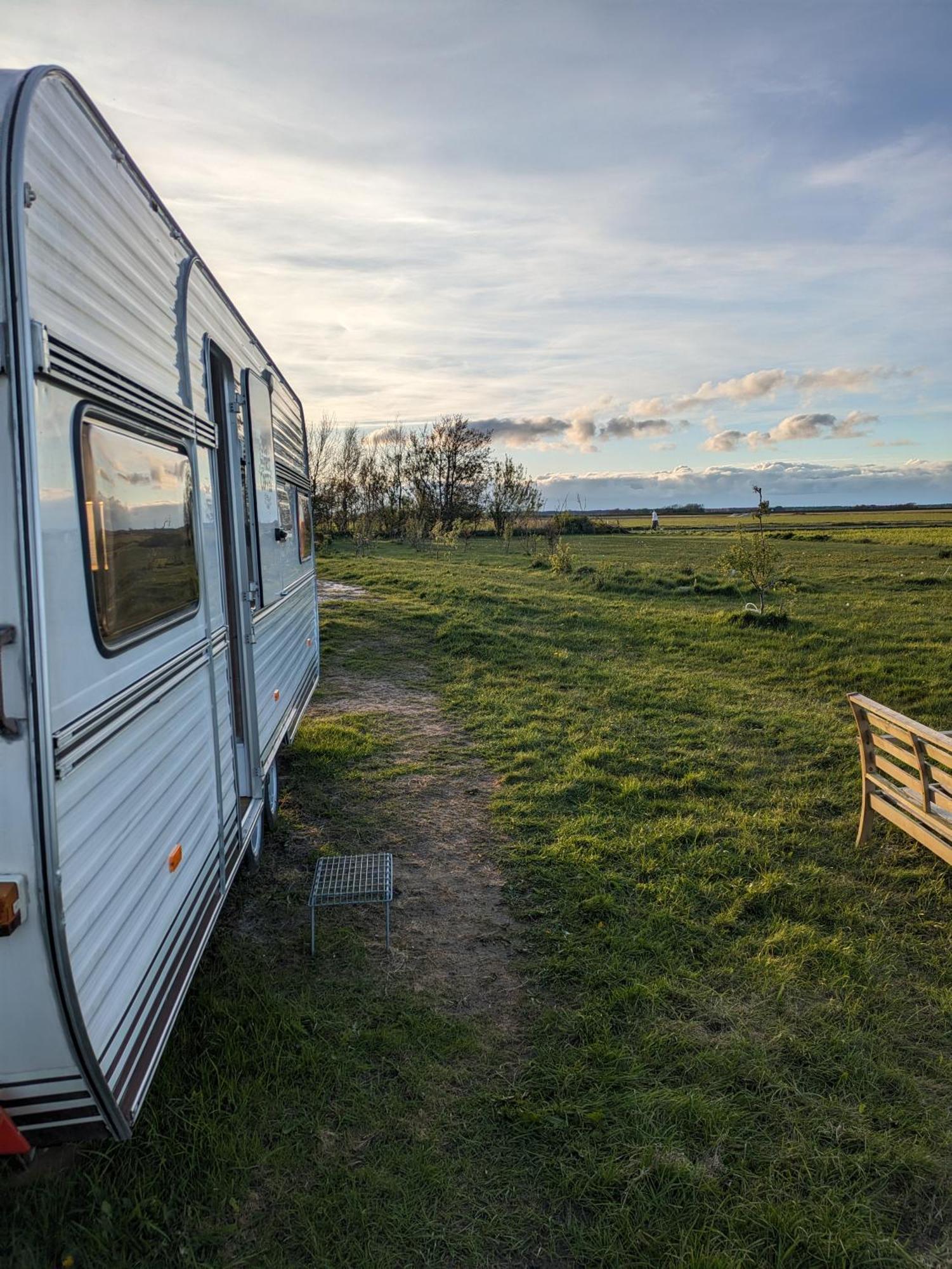 Caravan Zee By Bnb De Kapitein 't Horntje Exterior photo